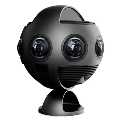 Insta360 Titan,